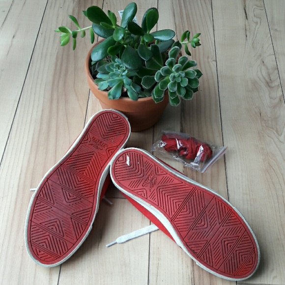 World balance shoes - Picture 7 of 7